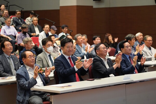 [이날 행사에는 대구경북 지역 주요 인사들이 다수 참석했다]