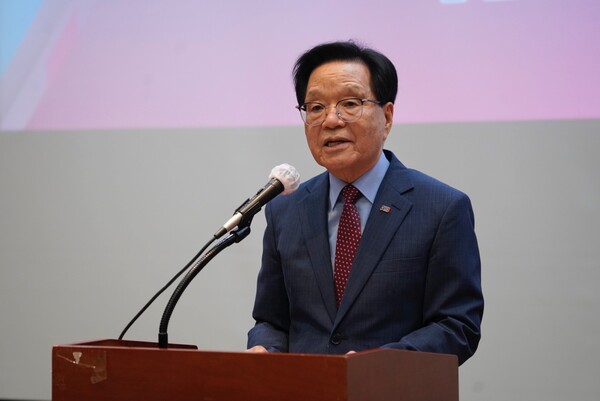 [개회사 중인 오장홍 통일천사 대구경북 본부 대표]