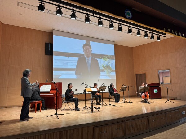 [이날 행사에 영상 축사를 보낸 서인택 한국글로벌피스재단 회장]