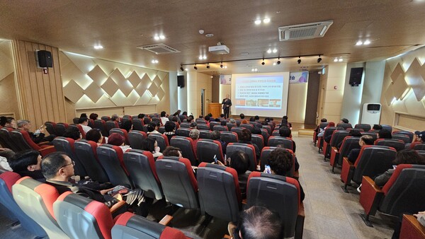 [22일 광주에서 열린 제266차 오피니언 리더 특별워크숍 모습]